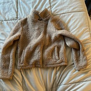 Greyish brown Sherpa with pockets